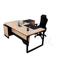 Momentom Executive Table